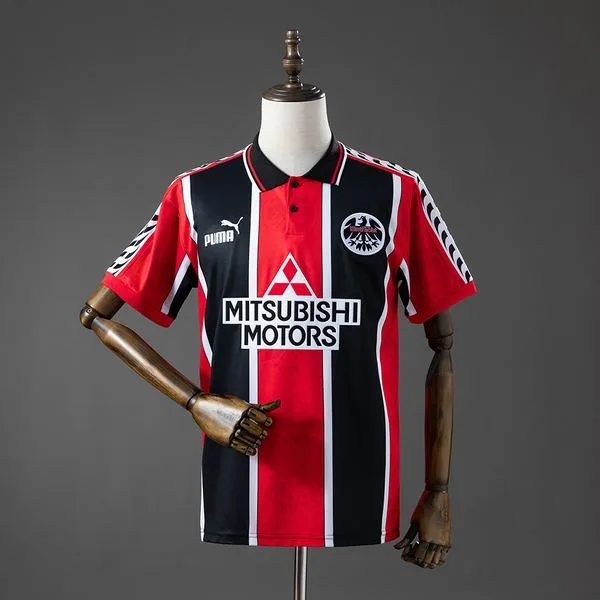 Camiseta de fútbol Eintracht Frankfurt 1996/97 LOCAL MANGA CORTA VERSION FAN